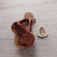 guitare en bois perso.