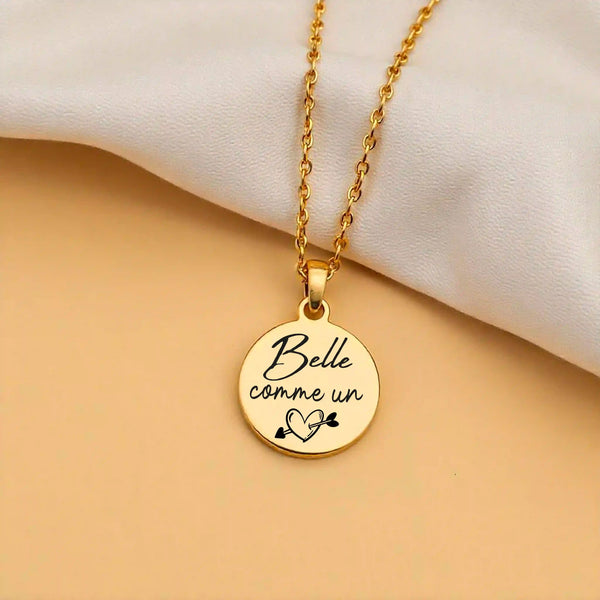 collier femme personnalisée couleur or avec citation "belle comme un coeur"