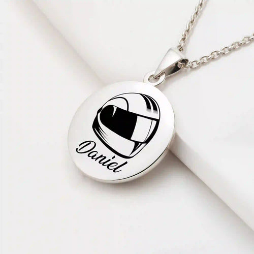 collier casque de moto  gravure personnalisée