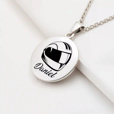 Collier Casque de Moto Gravé – Cadeau pour motard