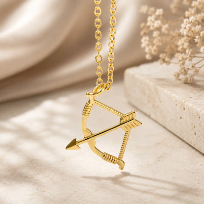 collier avec breloque cupidon