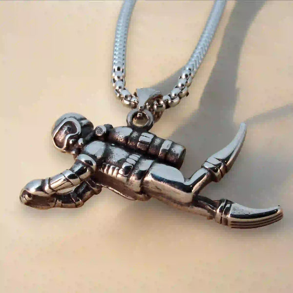Bijou plongée personnalisé avec pendentif plongeur
