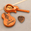 Guitare et Médiator en Bois Personnalisé