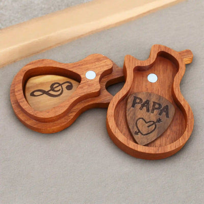 Coffret guitare et médiator