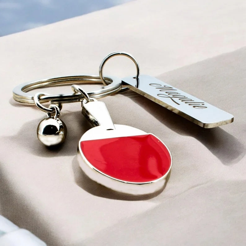 Porte-clé tennis de table personnalisé avec gravure d’un prénom et raquette